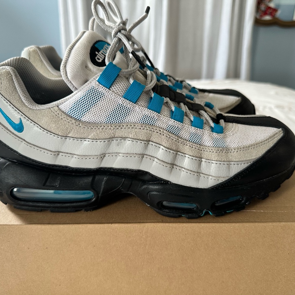 Nike Air Max 95 Sneakers - Grey, Blue, and Black
